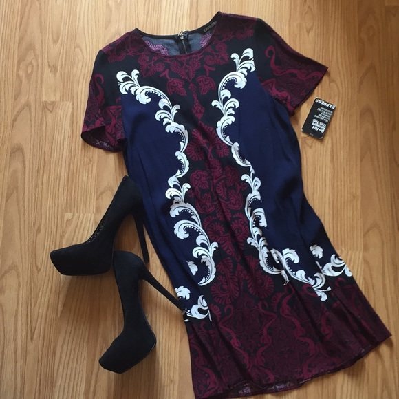 Express Dresses & Skirts - NWT - Express Navy and Maroon Block Dress